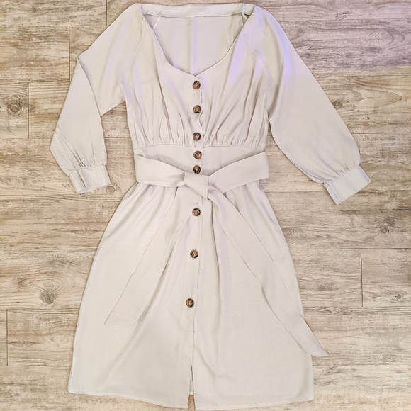 SVETLANA Light Khaki Linen Dress - Picture 4 of 6